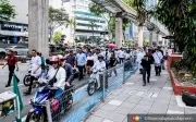 Kesatuan Umat Islam dalam Dunia Berpecah dan Kacau-Bilau