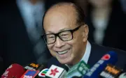 Li Ka-shing terus jual aset telekomunikasi, kumpul tunai RM26 bilion
