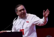 Loke: Ahli Parlimen dipilih atas tiket parti perlu berkhidmat penuh penggal