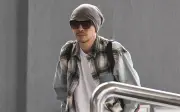 Mahkamah Bebaskan Namewee Daripada Dua Tuduhan Dadah