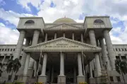 Mahkamah Bebaskan Pendakwah Bebas Fathi Naim Tuduhan Rogol Remaja