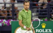 Medvedev enggan lepaskan Terbuka Perancis walaupun tewas awal lagi