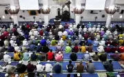 Mengapa Jemaah Mengantuk di Saf Jumaat? Khutbah Perlu Relevan