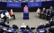 Merkel desak EU teruskan kawal media sosial dan AI