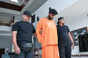 Pembersih didakwa bunuh warga emas dalam rompakan rumah