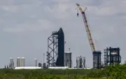 Pemegang saham SpaceX lulus pecahan saham 5-ke-1 sebelum IPO