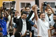 Peminat Malaysia Raikan Vijay Dilantik Ketua Menteri Tamil Nadu