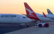 Penumpang Qantas gigit pramugari, pesawat terpaksa beralih laluan