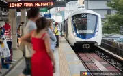 Perkhidmatan LRT Laluan Kelana Jaya Terganggu Akibat Kereta Api Tidak Bergerak