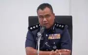 Pertengkaran semasa beli minuman membawa kepada serangan kapak dan sabit