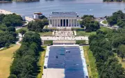 Projek baik pulih Kolam Lincoln di Washington cetus kontroversi nasional