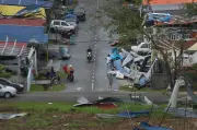 Ribut kencang landa MPL Housing Labuan, bumbung terbang dan pokok tumbang