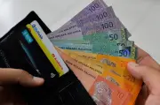 Ringgit Ditutup Kebanyakkan Tinggi Berikutan KDNK Kukuh Namun Lemah Berbanding Dolar AS