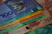 Ringgit kukuh berbanding dolar AS didorong data eksport April rekod