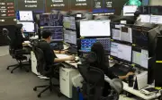 Saham Asia Lega dengan Ketahanan Teknologi, Minyak Turun dari Puncak