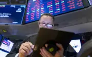 Saham Wall Street jatuh akibat kebimbangan inflasi semakin meningkat
