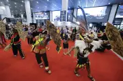 Sambutan Kaamatan dan Gawai di Tiga Lapangan Terbang Utama