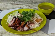 Semua House Chicken Rice: Hidangan Tengah Hari Bawah RM15 di Pertama Complex