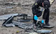 Serangan Rusia bunuh seorang, Ukraine lancar ratusan dron