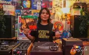 SputnikRekordz: Syurga Pencinta Vinyl di Pasar Basah TTDI