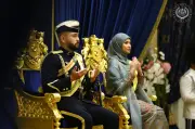 Sultan Ibrahim kurnia darjah kebesaran kepada isteri Tunku Ismail dan Raja Muda Johor