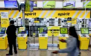 Syarikat Penerbangan AS Bantu Penumpang Spirit Airlines Ditutup
