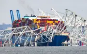 Syarikat Singapura dan India didakwa atas nahas jambatan Maryland