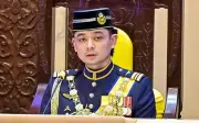 Tengku Hassanal arah tentera dapat izin Sultan Pahang untuk latihan