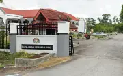 Tiga warga Indonesia tak salah seludup 69 migran di Lumut