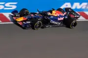 Verstappen sahkan kekal di F1 pada 2027 melainkan perkara gila berlaku