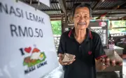 Warung di Perak jual nasi lemak 50 sen, harga kekal 30 tahun