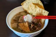 Warung Jakarta di PJ SS4: Hidangan Indonesia Klasik Bakso, Mie Ayam dan Soto Betawi