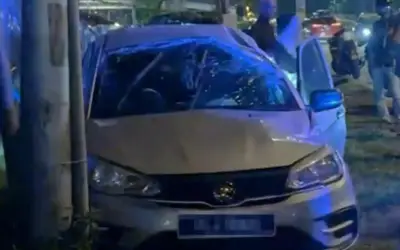 Bayi lelaki tercampak dari kereta dalam kemalangan di Melaka