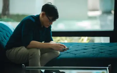 Bolehkah AI Sembuhkan Kesunyian? Pakar Kata Rumit