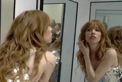 Carly Rae Jepsen mulakan teaser muzik baharu dengan klip di laman web