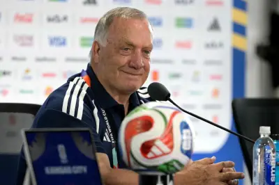 Dick Advocaat bangga dengan Curacao, tidak tutup pintu teruskan tugas