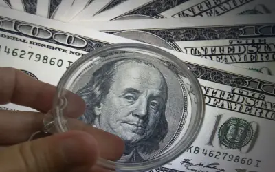 Dolar kekal pada paras tertinggi 2 bulan berikutan jangkaan kenaikan kadar Fed, yen merosot