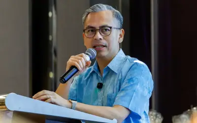 Fahmi kesal Lee letak jawatan Majlis Pimpinan Pusat PKR