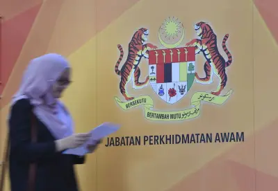 Kabinet Lulus Hari Kerja Hibrid untuk Penjawat Awam Mulai 1 Ogos