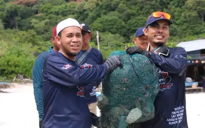 Lebih 1 tan sisa marin dikutip di Redang, Perhentian sejak 2023