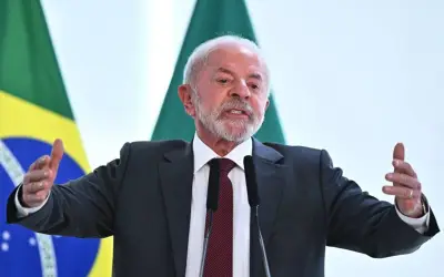 Lula bergurau mahu 'menandatangani' Messi untuk Brazil