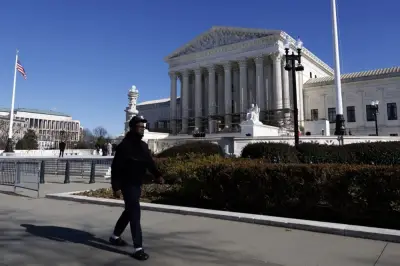 Mahkamah Agung AS benarkan Trump pecat pesuruhjaya FTC