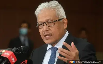 Majoriti MP pembangkang mahu Hamzah jadi ketua, kata dua pemimpin