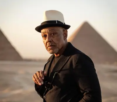 Pelakon 'Breaking Bad' Giancarlo Esposito memeluk Islam ketika penggambaran di Arab Saudi