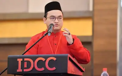 Pemimpin Tertinggi Siswa Bersatu Letak Jawatan, Sertai Gerakan Reset