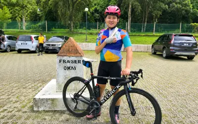 Penunggang basikal satu tangan Furqan Adzhar terus mengayuh ke hadapan