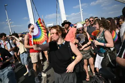 Perarakan Budapest Pride 2026: Puluhan Ribu Raikan Kebebasan Baharu