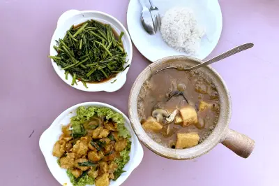 Restoran Jit Shen di Melaka: Dai Chow Homemade Roselle dan Salted Egg Chicken
