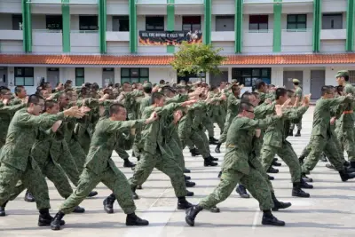 Warga China hilang PR, didenda S$9,000 kerana ingkar khidmat negara