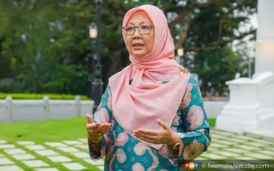 Zaliha bingung dengan permintaan Onn Hafiz untuk namakan poster boy PRN Johor